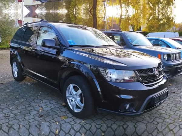 Uzun Dönem SUV Kiralama Fiat Freemont 2015 Dizel Otomatik Siyah
